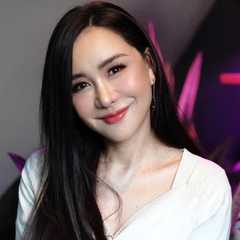 (Nikki)Nicole Theriault