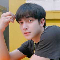 (Strong)Charoenchai Khantichaikhajohn