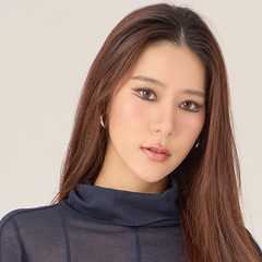 (Earn Preeyaphat Lawsuwansiri)undefined