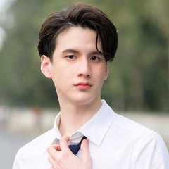 (Pee)Peerawich Ploynumpol