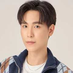 (Junior)Panachai Sriariyarungruang