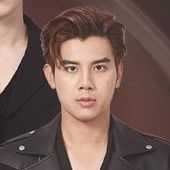 (Mark)Nathaphon Buasee