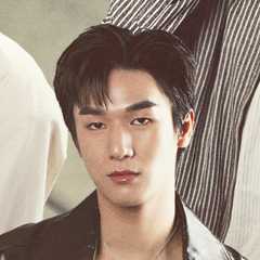 (Mos)Panuwat Sopradit