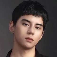 Payu Khunnaphat Jaroenchim