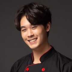 (Poy)Kritsanapong Soonthornchatchawet